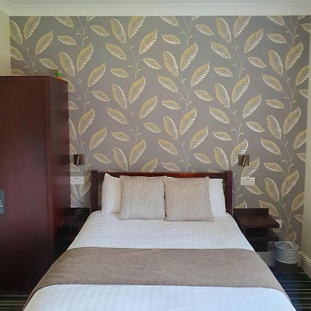 Manor Parc Hotel カーディフ エクステリア 写真