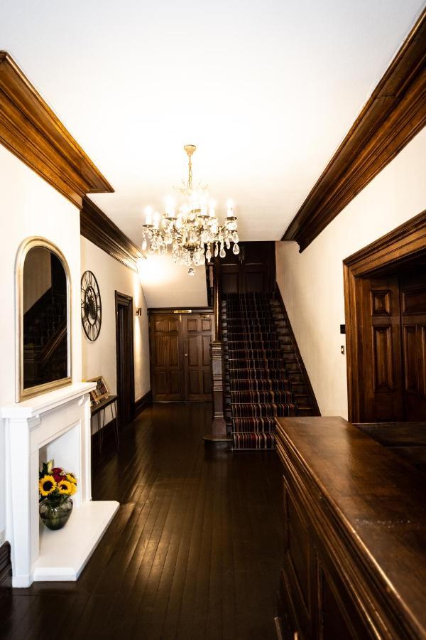 Manor Parc Hotel カーディフ エクステリア 写真