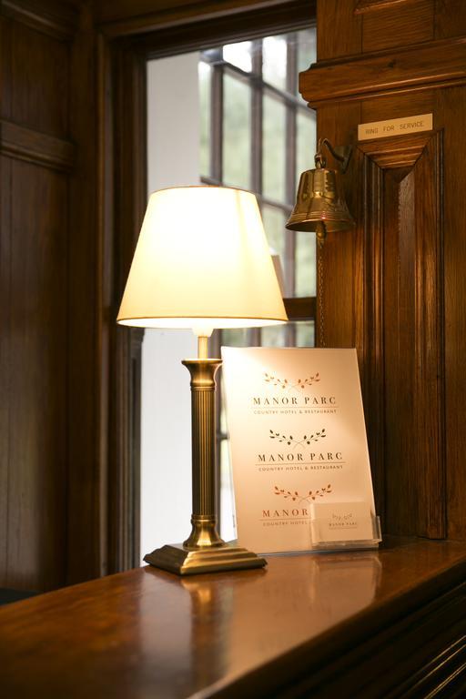 Manor Parc Hotel カーディフ エクステリア 写真