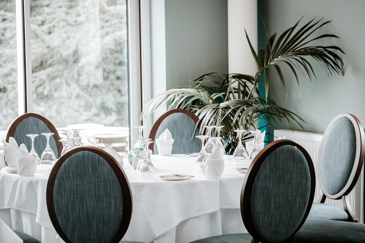Manor Parc Hotel カーディフ エクステリア 写真